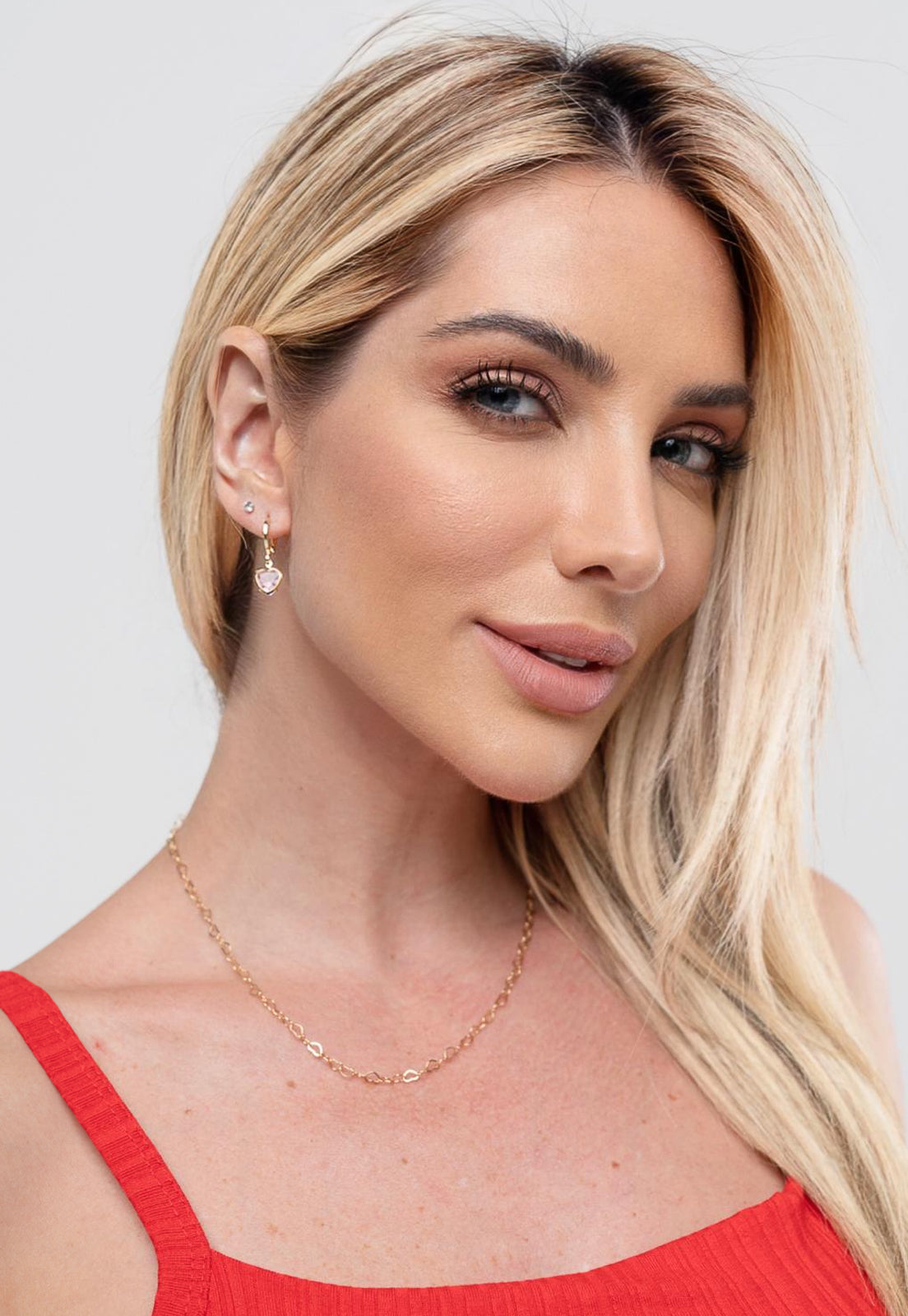 Brinco Semijoia de Argola com Pingente Coração Zircônia Cristal Banhado a Ouro 18k