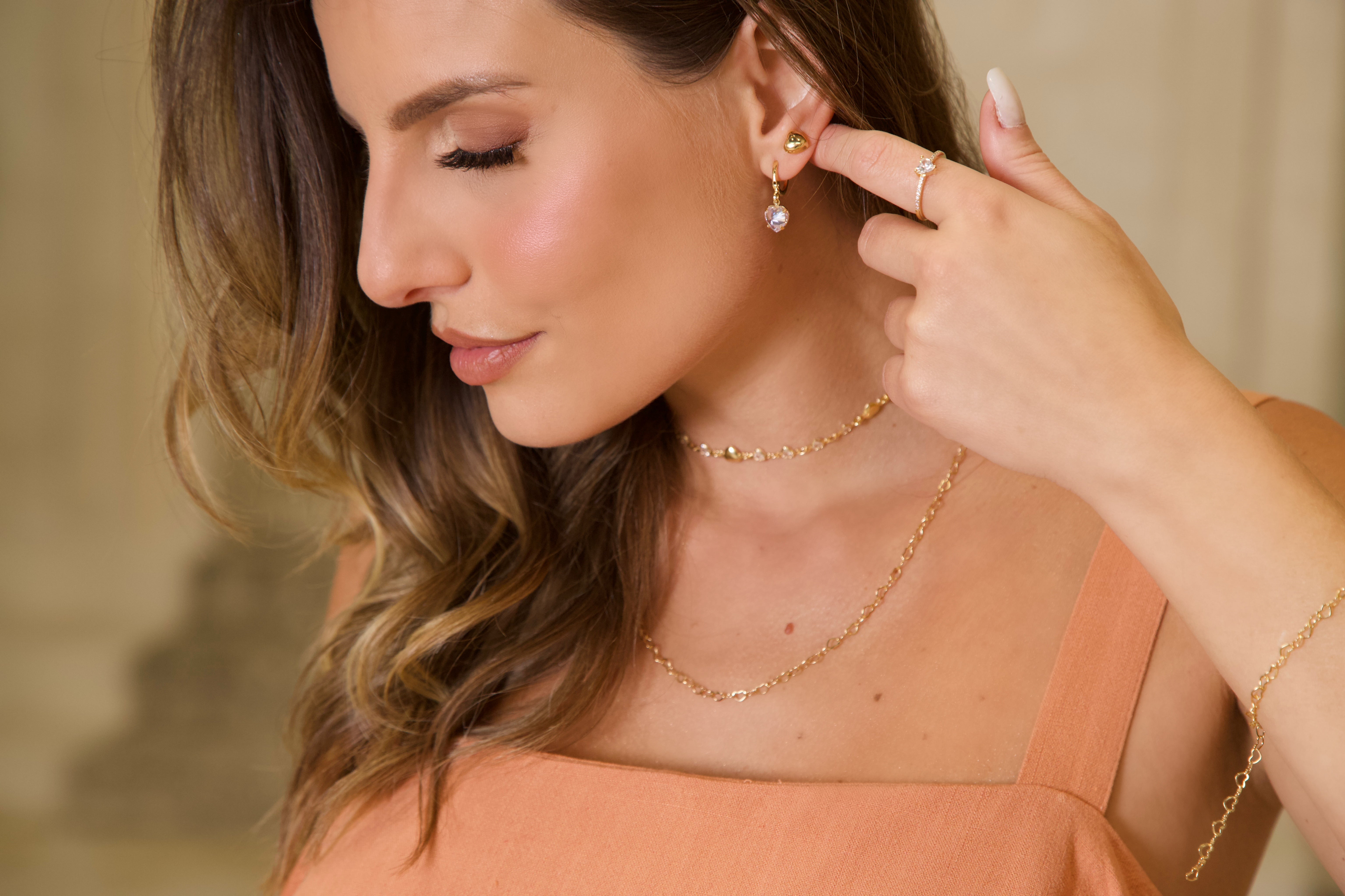 Anel Semijoia Coração Cravejado Com Zircônias Cristal Banhado a Ouro 18k