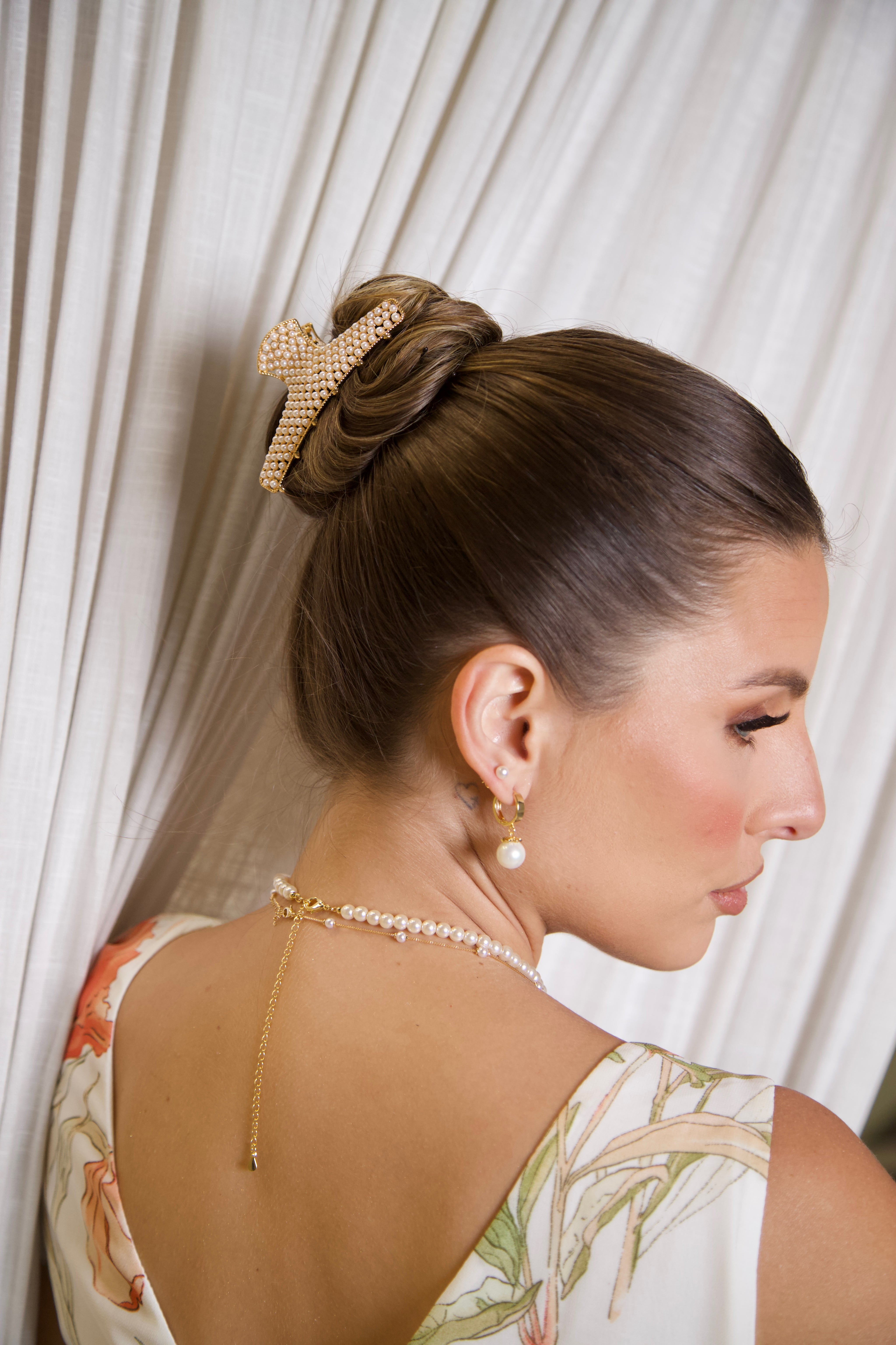 Brinco Semijoia de Argola com Zircônias Cristal M 14mm Banhado a Ouro 18k