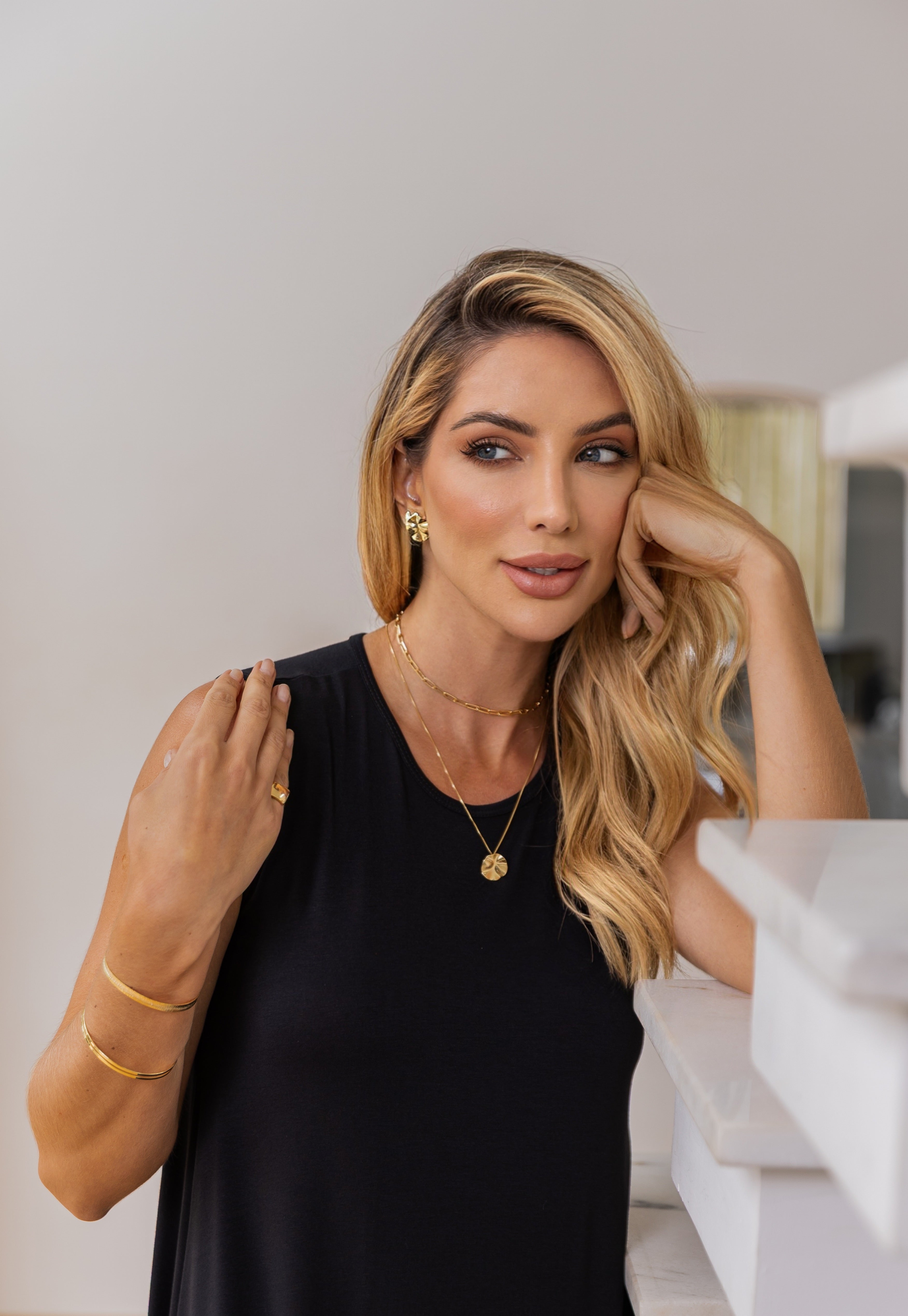 Conjunto Semijoia Colar E Brinco Orgânico Redondo Banhado A Ouro 18k