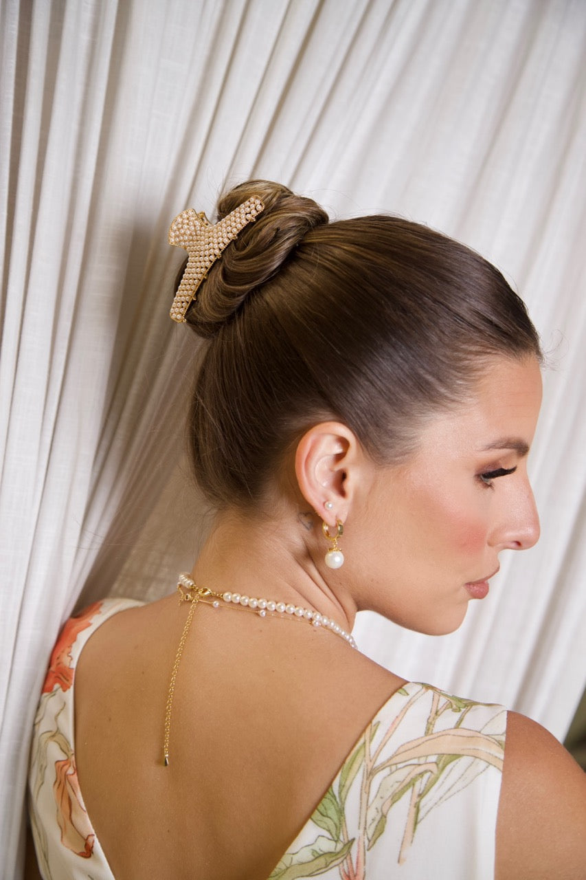 Prendedor De Cabelo Piranha Com Pérolas Aplicados