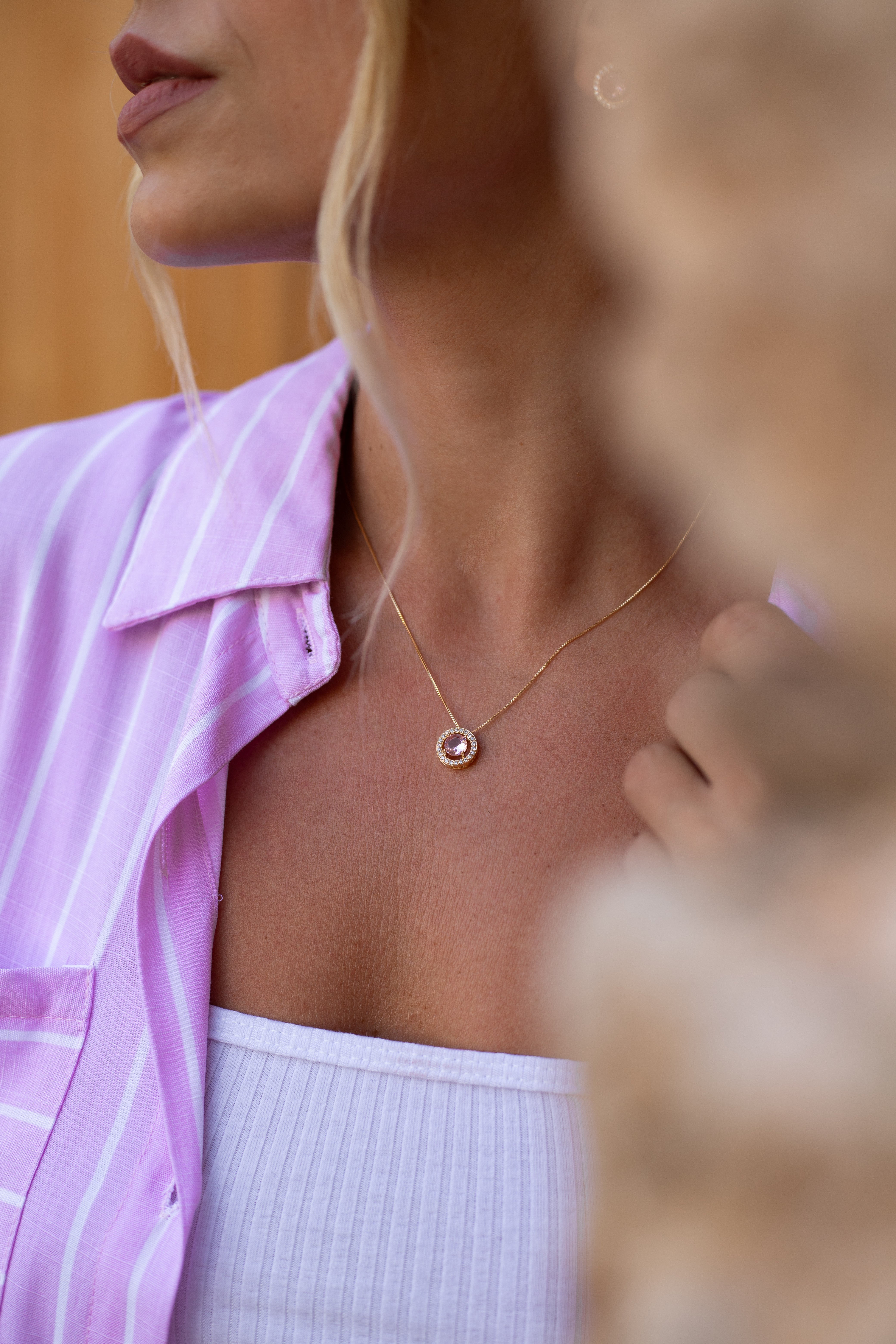 Conjunto Semijoia Colar E Brinco Pedra Rosa Cravejado Zircônias Banhado a Ouro 18k