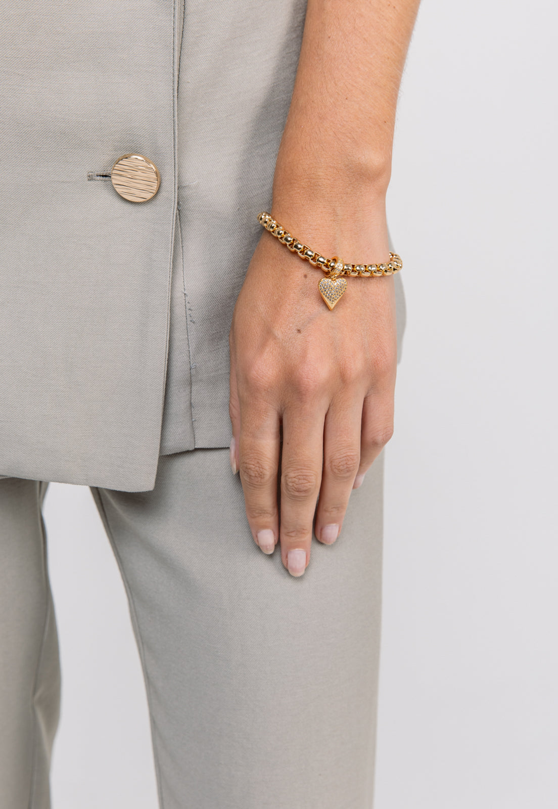 Pulseira Semijoia Elos Com Pingente Coração Cravejado Zircônias