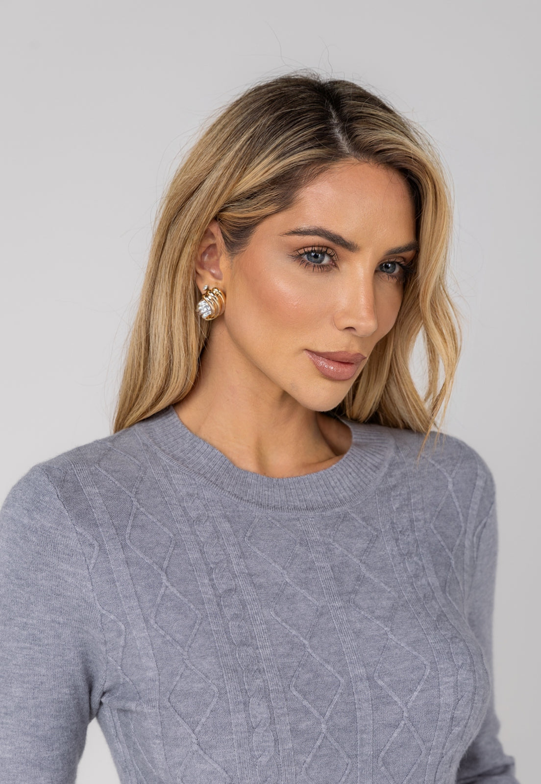 Brinco Semijoia Orgânico Liso em Banho Duplo De Ródio Branco E Ouro 18 k