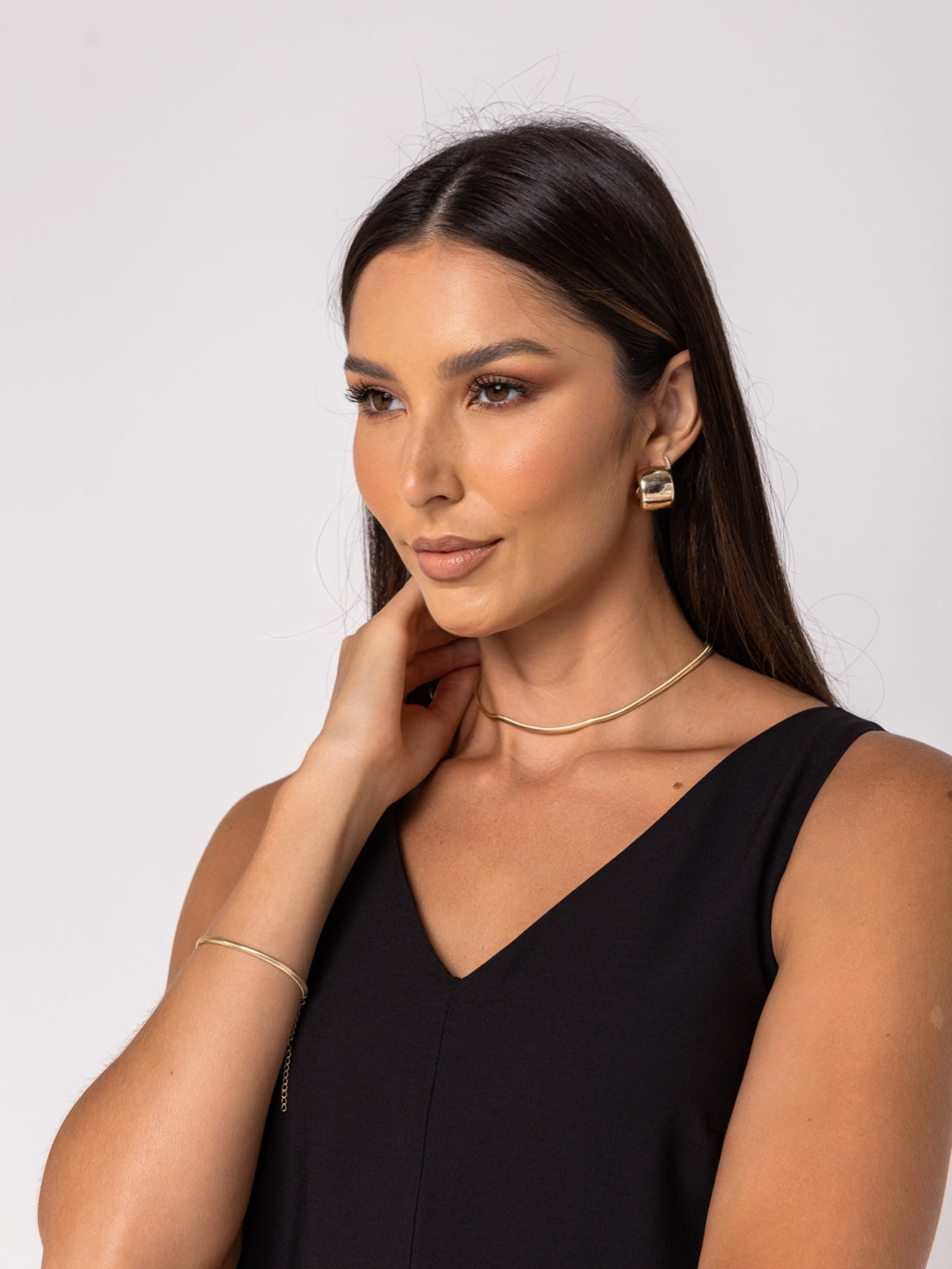 Brinco Semijoias Meia Argola Lisa Banhado a Ouro 18k