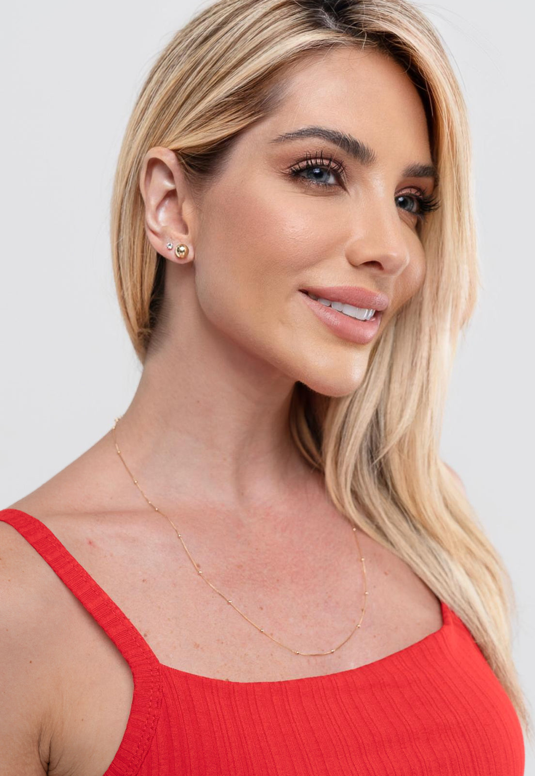 Brinco Semijoia de Bolinha Liso Banhado a Ouro 18k